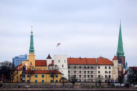 Sinoptiķi pavēstījuši, kāds laiks gaidāms nākamnedēļ. Vai kļūs vēsāks?