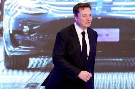 Masks pārdevis Tesla akcijas gandrīz 4 miljardu dolāru vērtībā