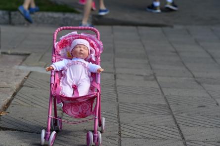 Piedāvā līdz ar bērna piedzimšanu samazināt studiju kredīta nastu