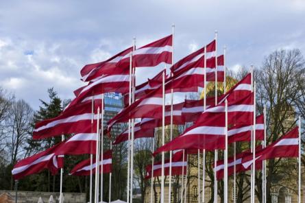 Valsts svētku nedēļā augstākajos sakaru torņos tradicionāli pacelti Latvijas karogi