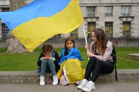 Lielbritānijā Ukrainas bēgļi kļūst par bomžiem - ģimenes atsaka atbalstu (+FOTO)