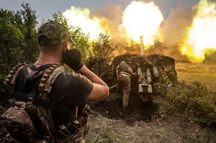 ASV: Mēs nemudinām Ukrainu dot triecienus ārpus tās robežām