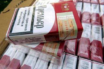 Policija izsaukumā uz ģimenes konfliktu konstatē 1700 nelegālās cigaretes