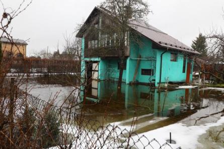 Plūdu draudi Latvijas upēs saglabāsies līdz pavasarim