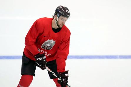 Vēl viens latvietis NHL? Balinskis tuvu pārejai uz Panthers