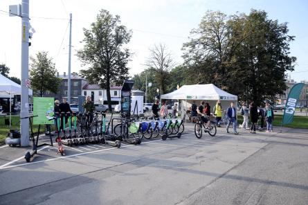 Plāno izveidot mobilitātes punktus pie dzelzceļa stacijām Rīgā