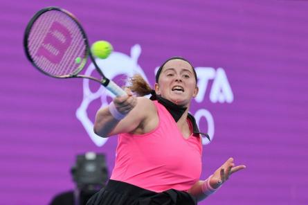 Ostapenko Štutgartes WTA 500 turnīra pirmajā kārtā spēkojas ar Radukanu