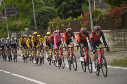 Lepojamies!!! Skujiņš otro reizi šogad kāpj uz Giro d'Italia goda pjedestāla