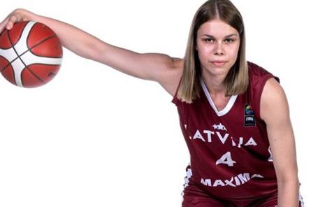 Latvijas basketboliste Katrīna Ozola karjeru turpinās Ungārijā