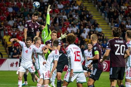 Latvijas futbolisti EČ kvalifikācijas turnīrā piekāpjas arī Velsai