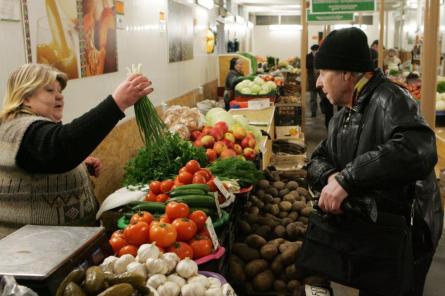 Līdz ar PVN samazināto likmi augļiem un dārzeņiem ir pieaudzis importa patēriņš