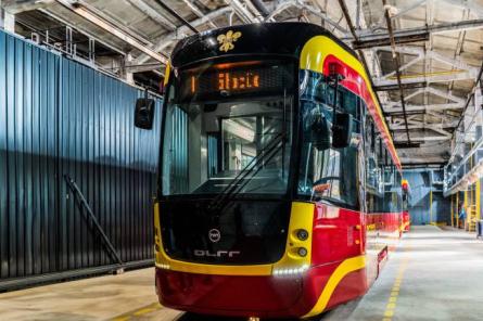 Daugavpilī kopā ar čehiem saražoja 4 tramvajus pilsētas vajadzībām (+VIDEO)