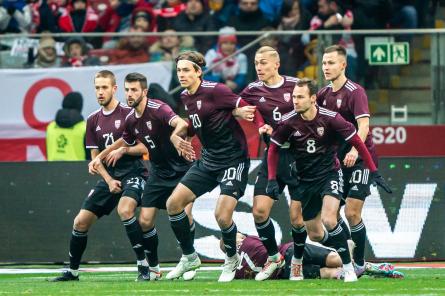 Latvijas futbolisti pārbaudes spēlē zaudē Polijai ar Levandovski