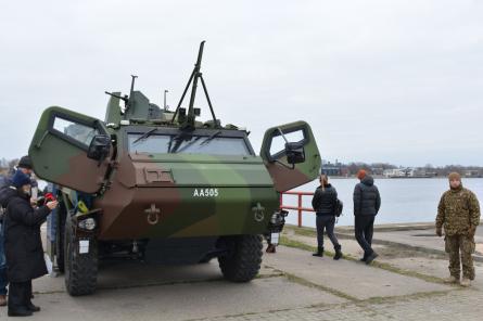 Valsts aizsardzības uzņēmums Latvijā ražos ieročus (+VIDEO)