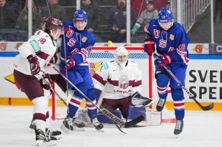 Latvijas U-20 hokejistiem zaudējums junioru PČ ceturtdaļfinālā (VIDEO)