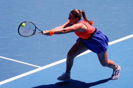 Ostapenko aizvada Dubaijas «WTA 1000» turnīra otrās kārtas spēli