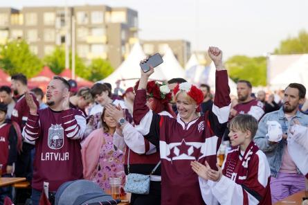 Doma laukumā varēs vērot pasaules hokeja čempionāta spēļu tiešraides