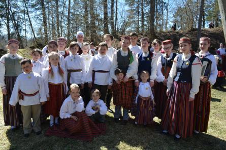 Folkloras kopa «Upīte» laidusi klajā aizraujošu dziesmu (+VIDEO)