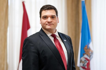 Ratnieks: Latviskajiem spēkiem ar dažu balsu pārsvaru Rīgas domē ir pārākums