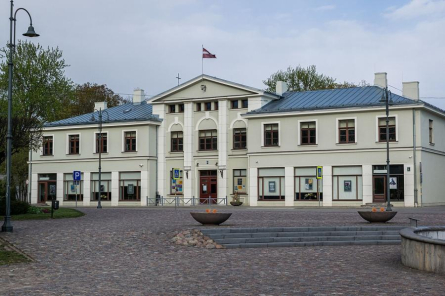 Dobeles novadā ar vienas balss pārsvaru vadībā atgriežas Spridzāns