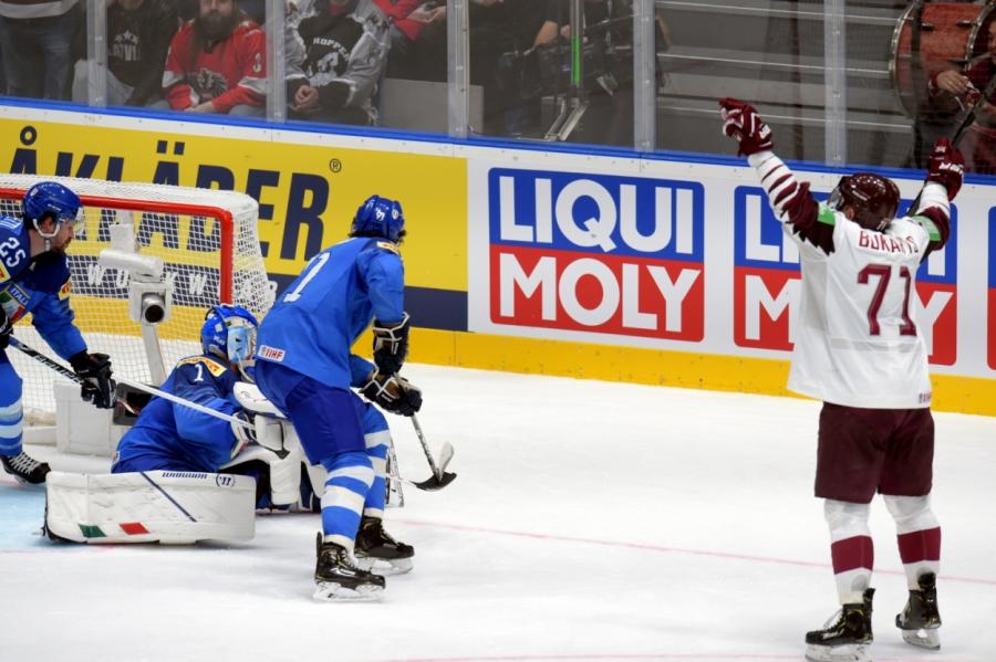Latvijas hokejisti gūst otro uzvaru pasaules čempionātā