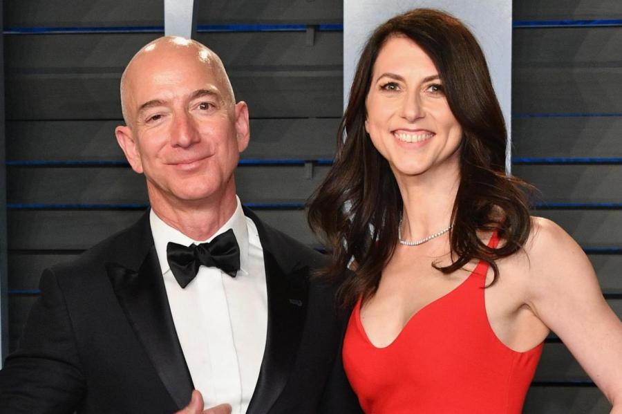 «Amazon» dibinātāja Bezosa sieva šķiroties tiek pie 38 miljardiem dolāru