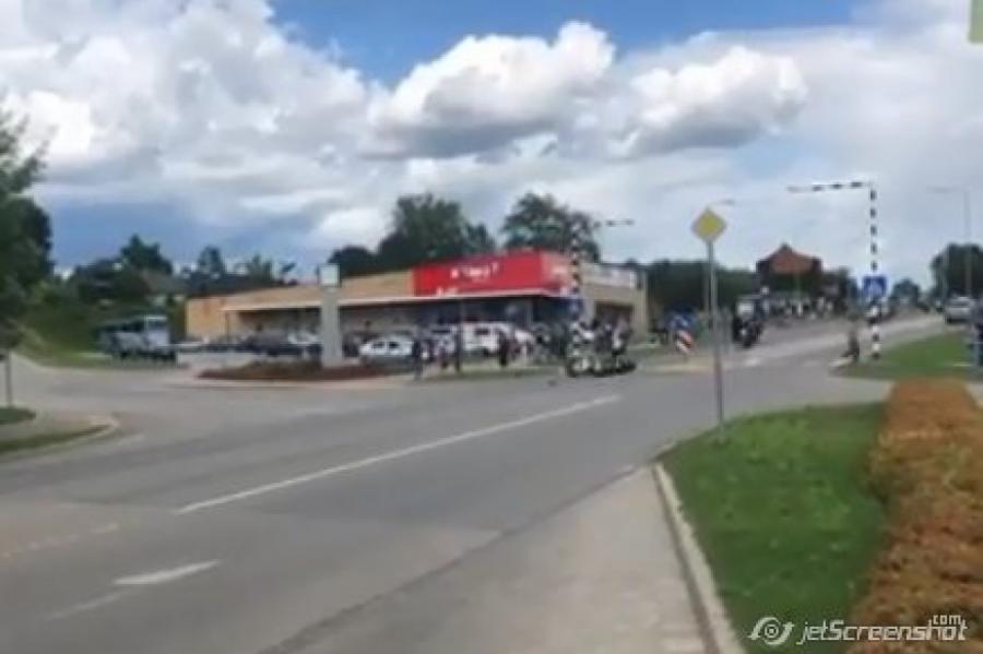 Jēkabpilī moto festivāla laikā motociklists notriecis gājēju (+VIDEO)