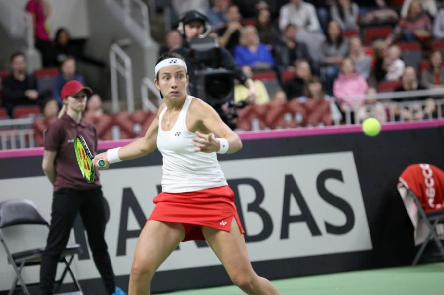 Sevastova ar grūtu uzvaru sākusi Bukarestes WTA turnīra titula aizstāvēšanu