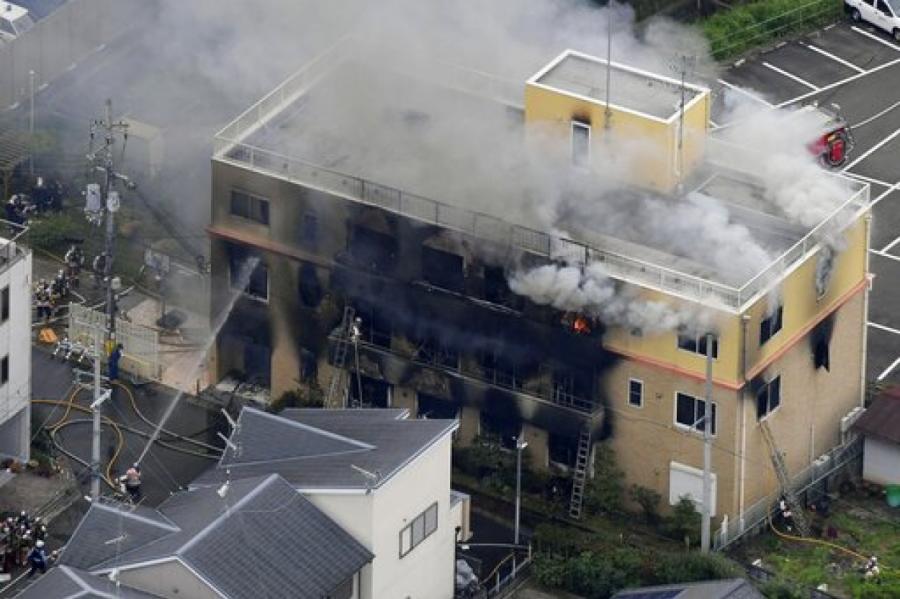 Traģēdija Japānā: ugunsgrēkā animācijas studijā 13 bojāgājušie (+VIDEO)