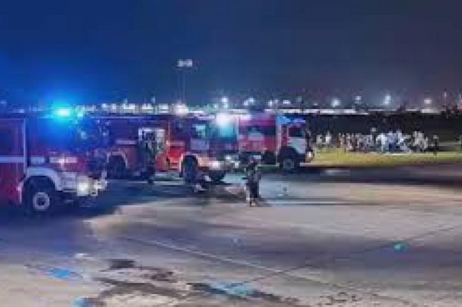 Panika, kliedzieni. Šeremetjevas lidostā Maskavā evakuē pasažierus (+VIDEO)