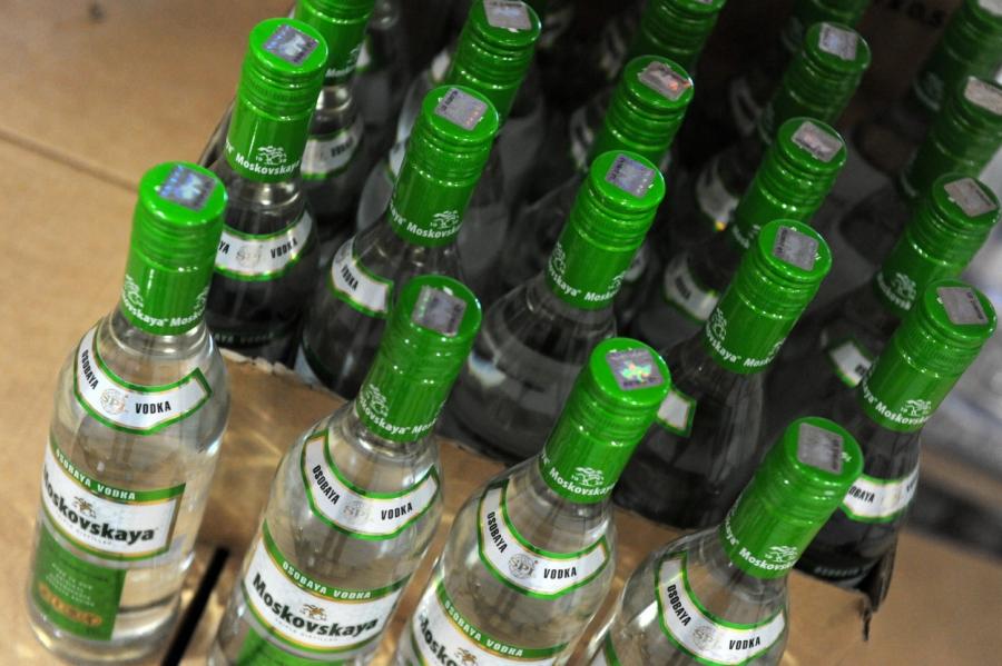 Jau pāris nedēļās Igaunijā būtiski pieaudzis stiprā alkohola pārdošanas apjoms