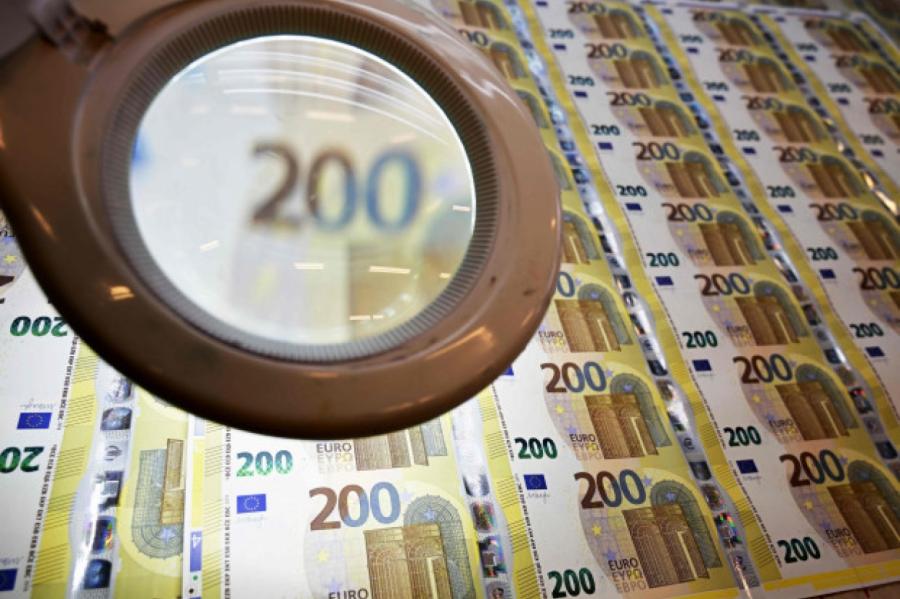 Iedzīvotāji nosaukuši, kādu summu mēnesī gribētu pelnīt — 3554 eiro