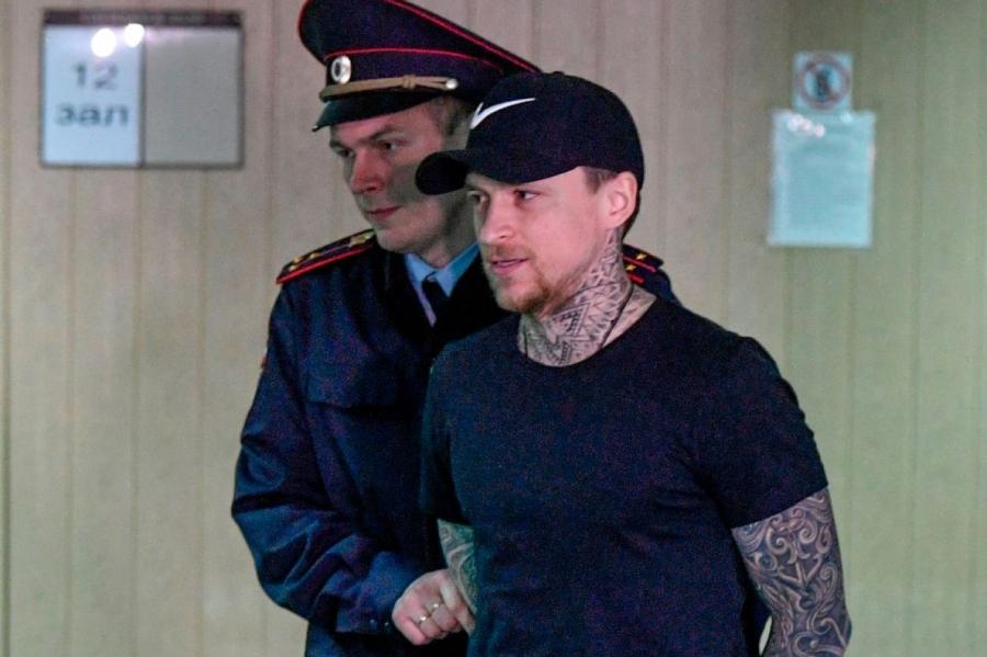 Par kautiņu apcietinātie krievu futbolisti atbrīvoti no cietuma