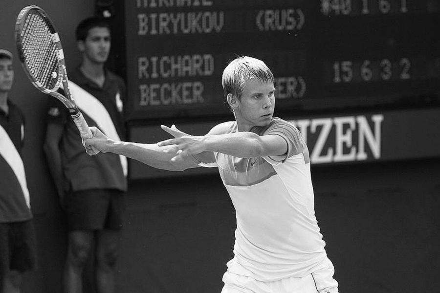 Vien 27 gadus vecs Krievijas tenisists izdarījis pašnāvību