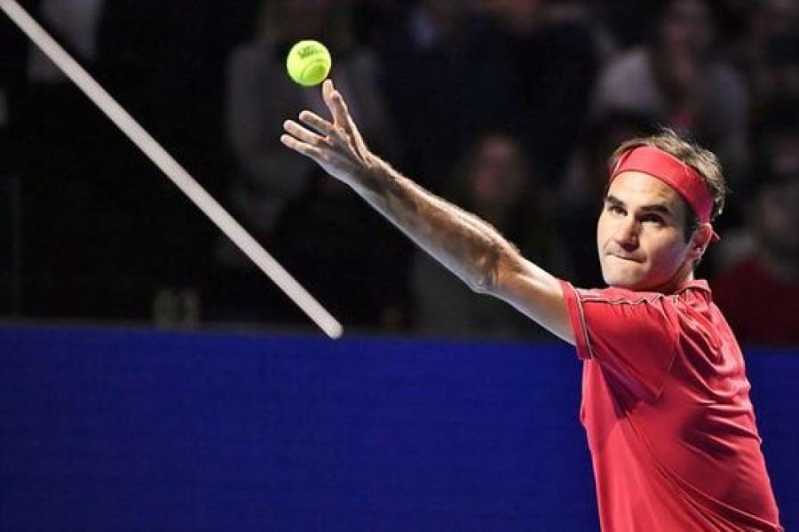 Dzīvā leģenda! Federers svin uzvaru 1500. mačā (+VIDEO)