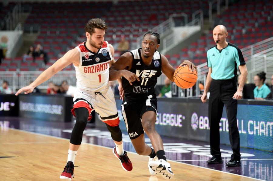 "VEF Rīga" izlaiž vadību un FIBA Čempionu līgas mačā zaudē Turcijas klubam
