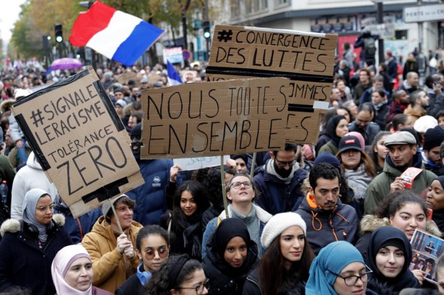10 000 cilvēku Parīzē nosoda naidīgumu pret islāmu un musulmaņiem