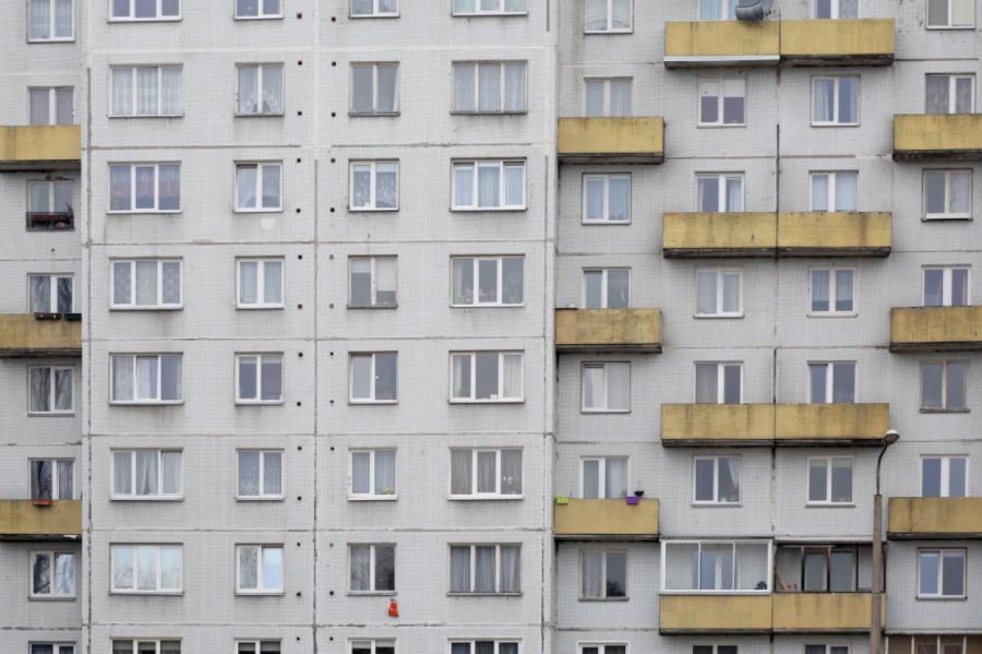 Rīgas mikrorajonos oktobrī samazinājušās dzīvokļu cenas