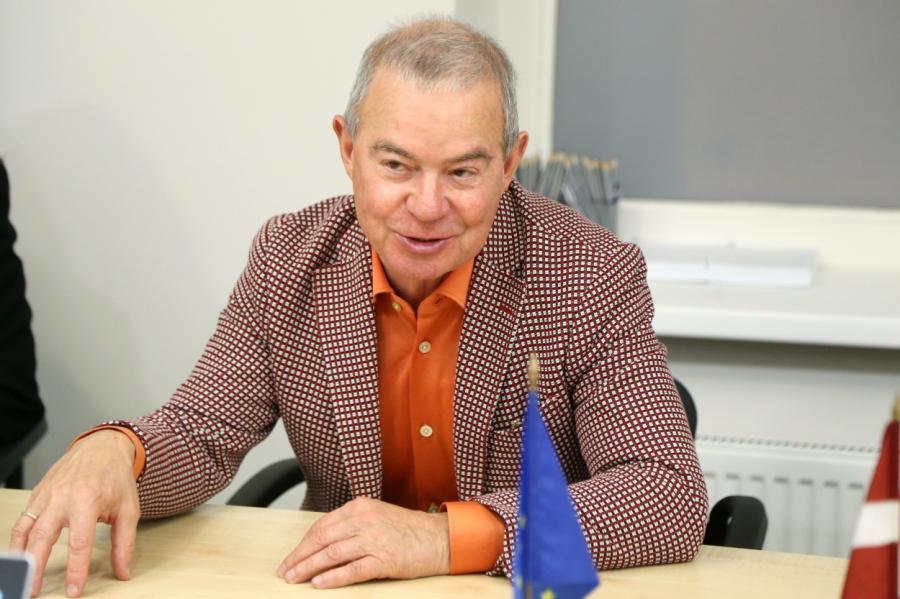 Lembergs skaidro, vai atkāpsies no Ventspils brīvostas pārvaldes valdes