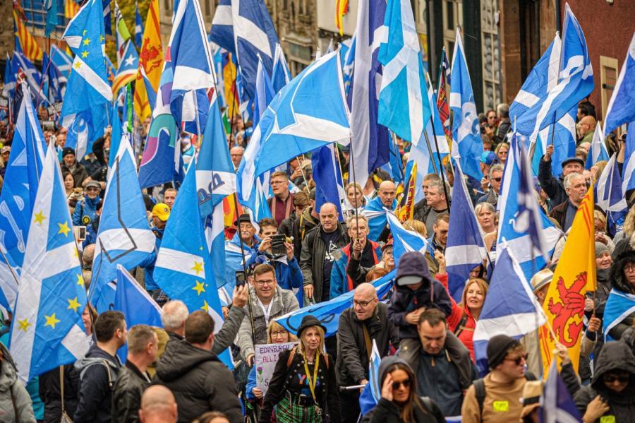 Džonsons noraida aicinājumu rīkot Skotijas neatkarības referendumu