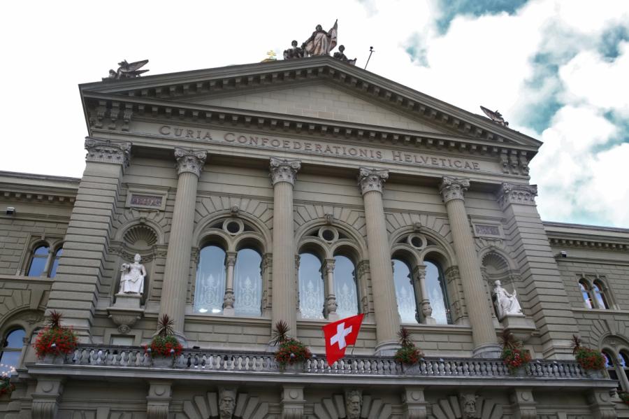 Šveicē maijā notiks referendums par imigrācijas ierobežošanu no ES