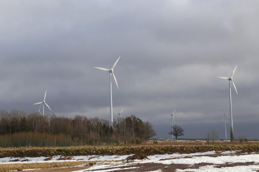 Latvijā veicinās vēja un saules enerģijas ražošanu