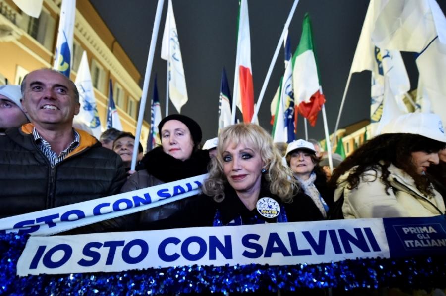 Itālijā apdraudēta valdības stabilitāte - notiekošo reģionālo vēlēšanu dēļ