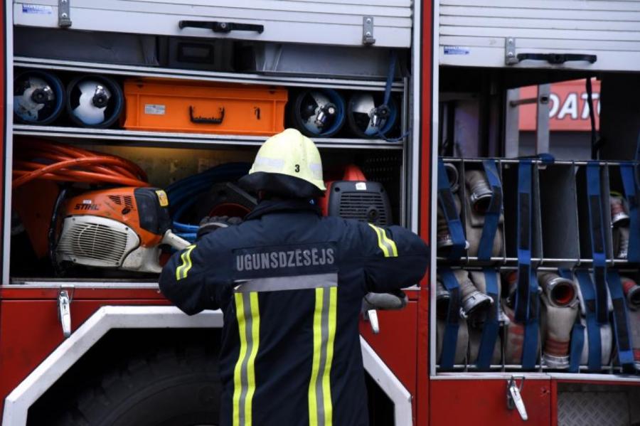 Traģēdija notikusi Jūrmalā: Ugunsgrēkā gājuši bojā divi cilvēki