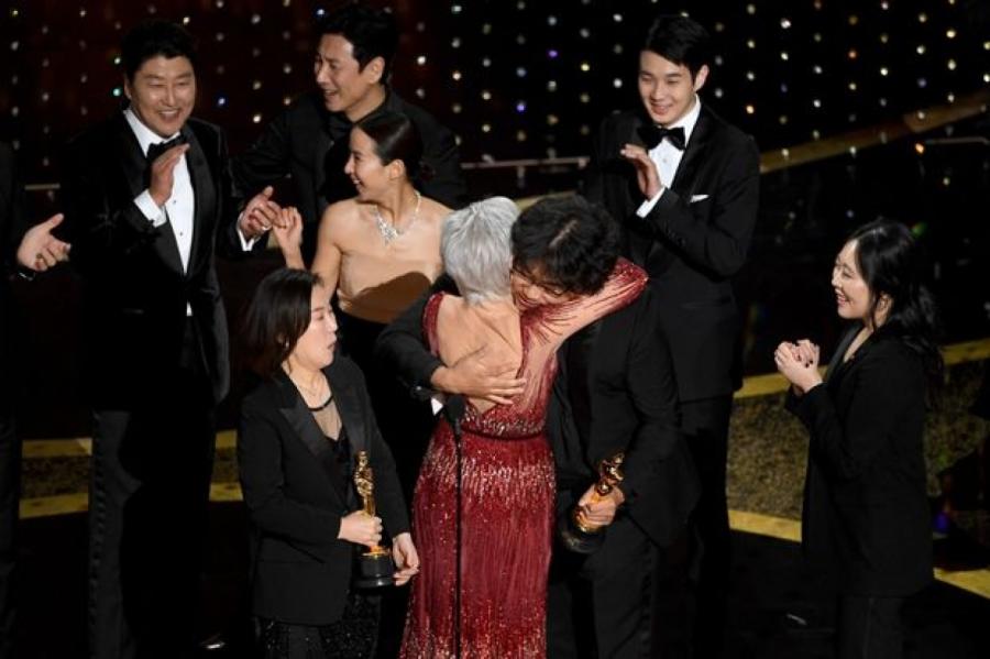 Revolūcija? "Oskaros" triumfē Dienvidkorejas filma "Parazīts"