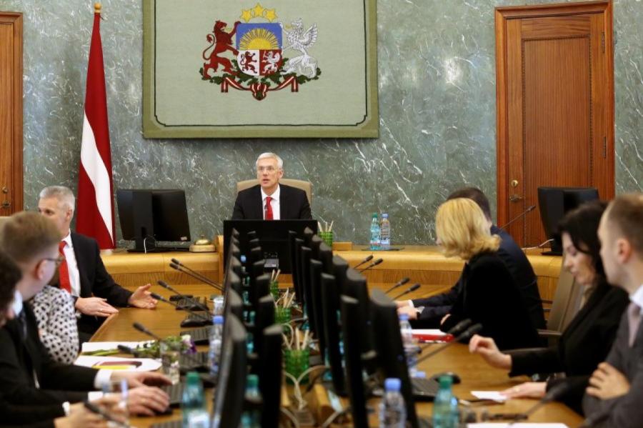 Latvijas valdība ir apņēmusies mainīt sabiedrības paradumus