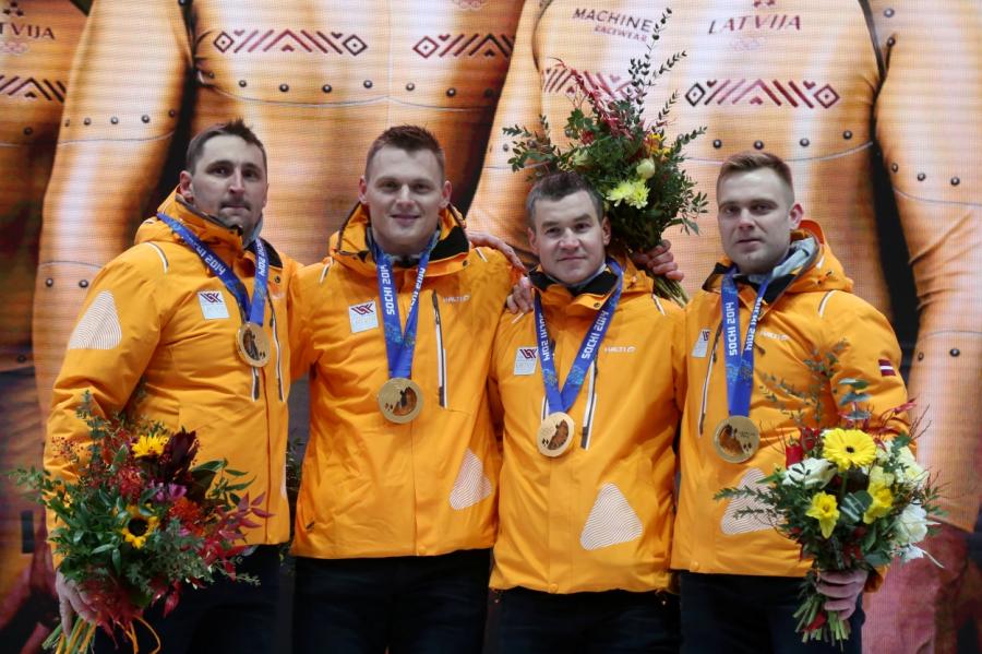 Melbārža bobsleja ekipāžas Siguldā saņem Soču Olimpiādes medaļas