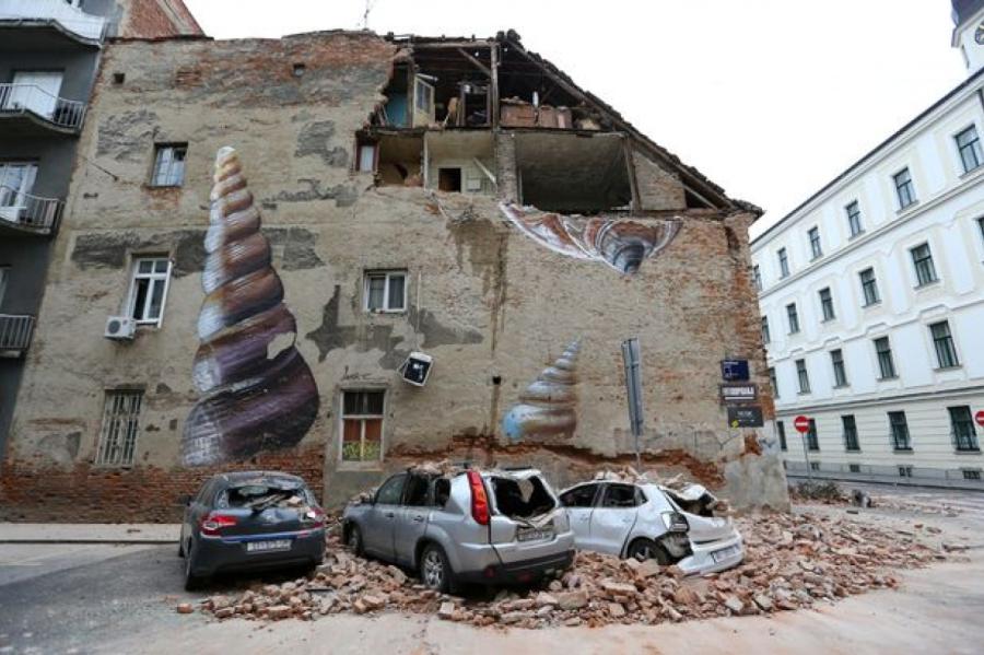 Horvātiju svētdienas rītā satricinājusi spēcīga zemestrīce (+VIDEO)