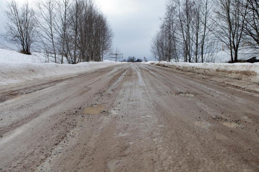 Latvijā izveidota karte ar transporta masas ierobežojumiem uz grants ceļiem