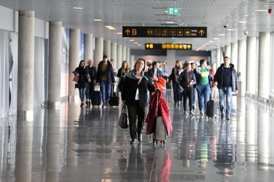 Lidsabiedrība "airBaltic" mājās atvedusi vairāk nekā 2700 pasažieru